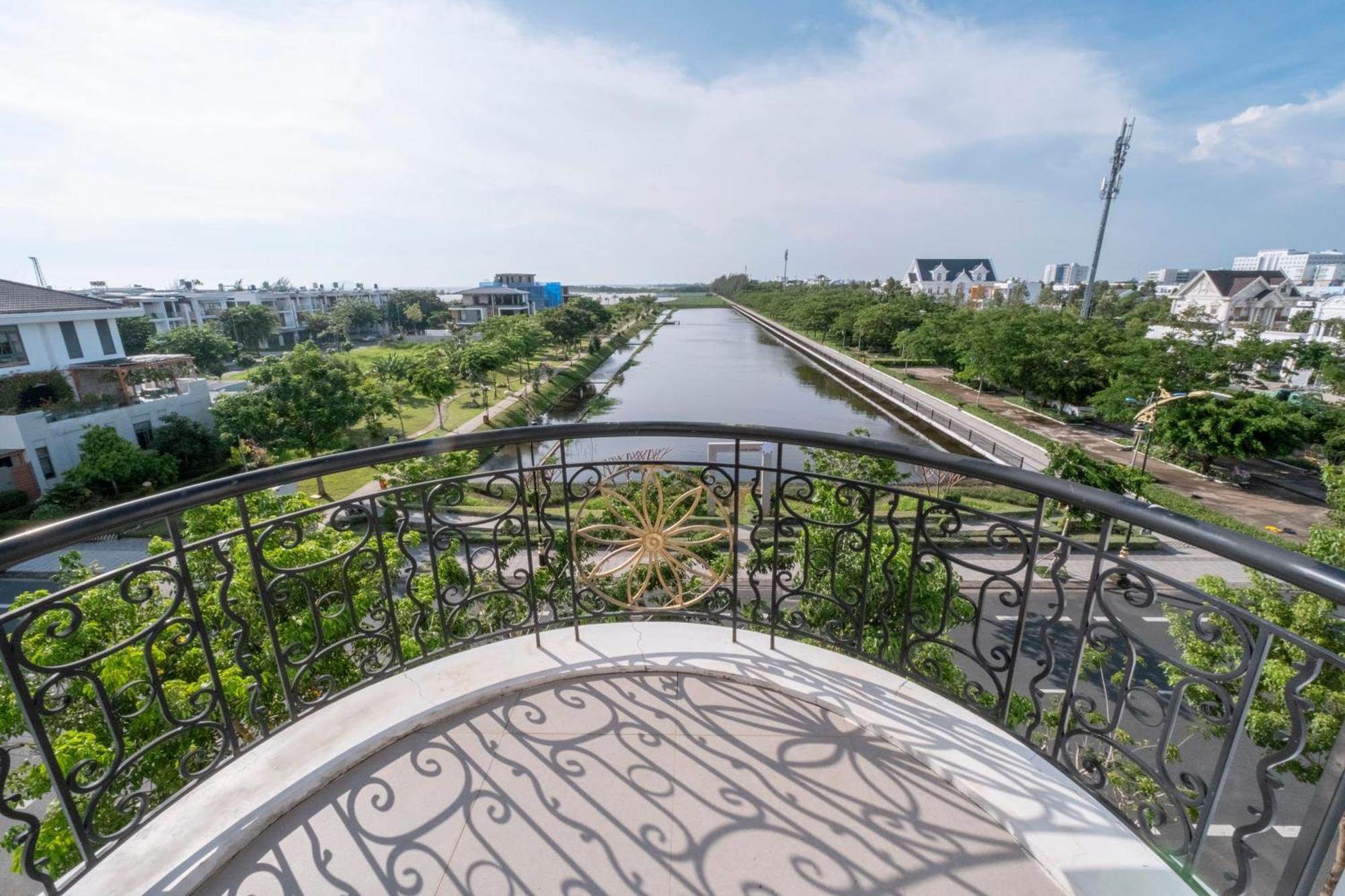 Quoc Vinh Hotel Rạch Giá Exterior foto